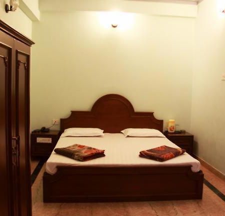 Lloyds Guest House, North Boag Road, T. Nagar Chennai Cameră foto