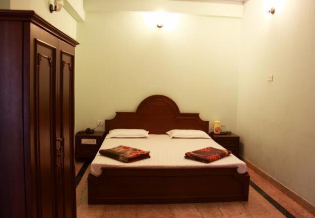 Lloyds Guest House, North Boag Road, T. Nagar Chennai Cameră foto